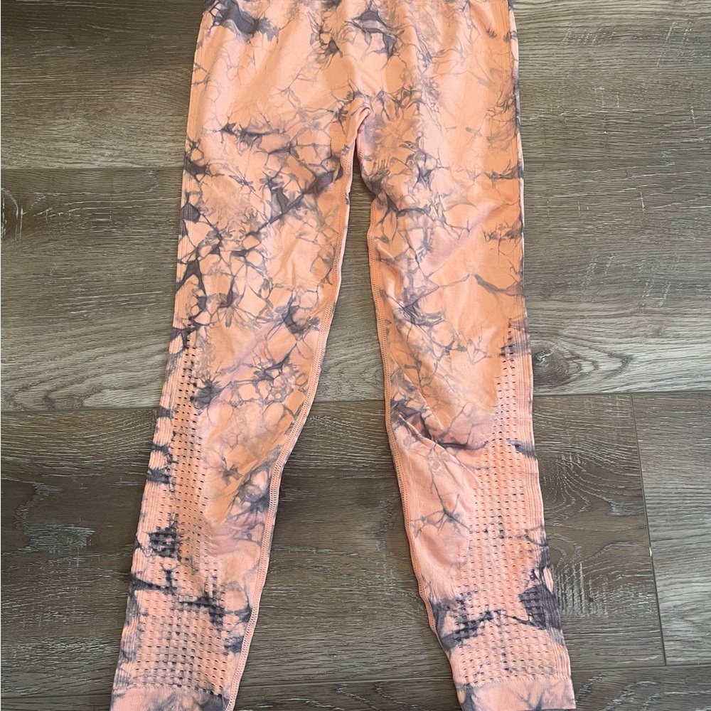 Movi Women's Tie-Dye Leggings in Peach and Gray NWOT size S